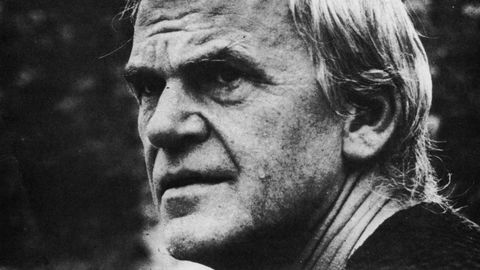 El escritor checo Milan Kundera.