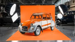 Aniversario. Citro�n celebra este 2026 los cincuenta a�os del 2CV Spot, la primera serie limitada de la marca francesa. Es el reflejo del �xito del modelo dos caballos, que Vigo fabric� entre 1959 y 1984.