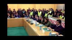 Los afectados llenaron el sal�n de plenos