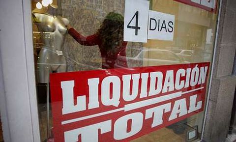 Algunas calles del Ensanche han sufrido una epidemia de cierres de establecimientos.