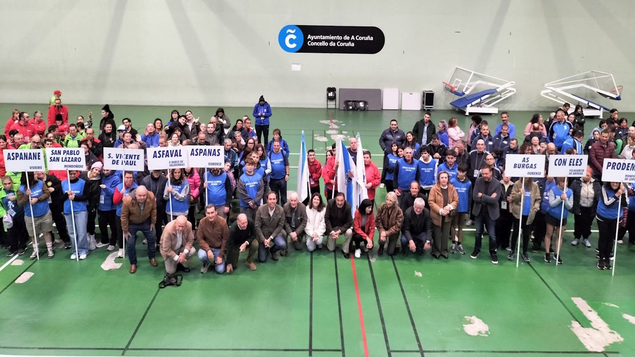 La piscina municipal de Riazor acoge la apertura de los 28.º Juegos Autonómicos de Natación de Special Olympics