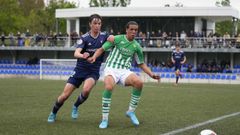 Arufe, con la camiseta del Celta, disputando un partido contra el Betis en el torneo celebrado las instalaciones de la Real Sociedad.