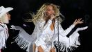 Beyonc.Beyonc durante el descanso del partido de la NFL entre los Texans y los Ravens