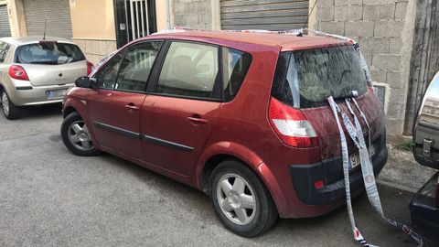 Coche en el que el abuelo se dejo olvidado al beb�
