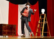 Gabriel Prada, metido en el personaje protagonista de �Quimera�, la obra que llevar� a Marruecos. 