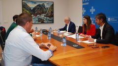 Luis Oujo se reuni con los responsables de la consellera.