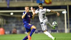 Aaron Horizontal.Aaron durante el encuentro frente al Barcelona B