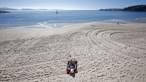Ba�istas en la playa de Silgar, Sanxenxo
