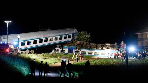 Dos muertos y decenas de heridos en un accidente de tren en Italia