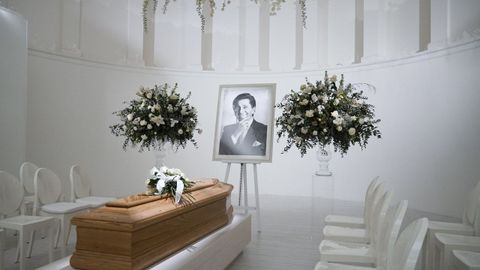 Imagen de la capilla ardiente de Valentino celebrada en Roma