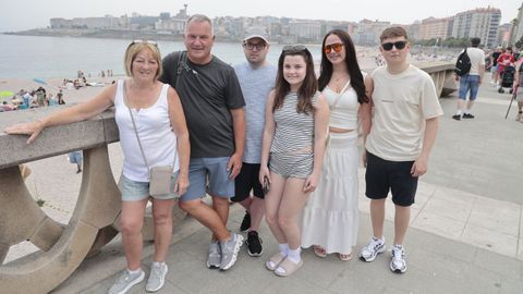 La familia del escoc�s Robert McInally lleg� a A Coru�a en el trasatl�ntico Arvia