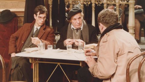 Fotograma de la pel�cula �La colmena�.