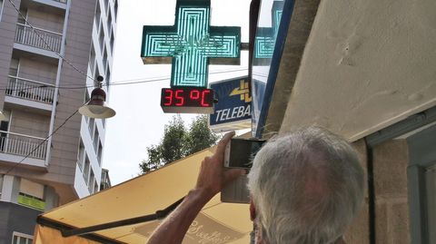 Term�metro marcando 35� en Pontevedra