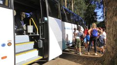 Muchos romeros emplean el transporte p�blico para desplazarse a Naseiro
