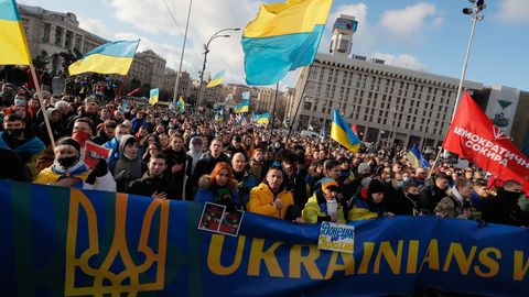 M�s de 5.000 persona se sumaron en Kiev a la Marcha por la Unidad para expresar su disposici�n a resistir a una eventual agresi�n rusa