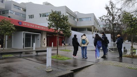 Alumnos, en la Facultade de Matemticas