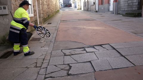 DESTROZOS Y DENUNCIAS EN LA CALLE ROMERO ORTIZ