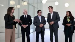 Visita de Besteiro, el delegado y la subdelegada del Gobierno y la alcaldesa junto al presidente de Norvento