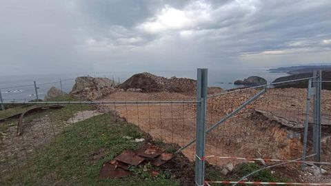 Obras en una parcela del Cabo Pe�as