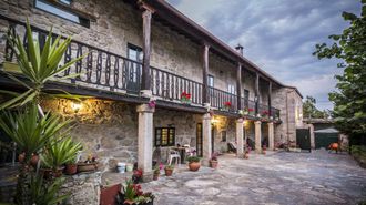 El Pazo de Santa Magdalena, en O P�ramo, est� a la venta por�960.000 euros, la mitad de lo que ped�an en el 2022