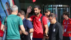 El portero�Alireza Beiranvand, en la llegada de Ir�n a su hotel en Tijuana.