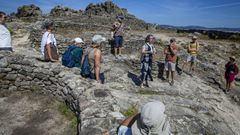 Visita guiada al castro de Baro�a