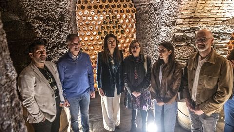 Visita de la conselleira do Medio Rural, Mar�a Jos� G�mez, a Bodegas Roandi