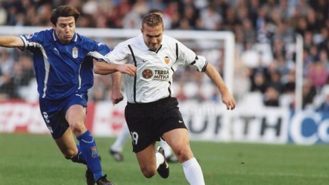 Tomic y Baraja, en el Valencia-Real Oviedo de la 00/01