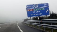Foto de archivo de presencia de niebla en la A-8 en el tramo que une A Mari�a lucense y la Terra Ch�