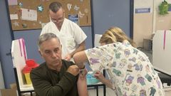 Vacunacin contra la gripe en el Hospital Arquitecto Marcide de Ferrol