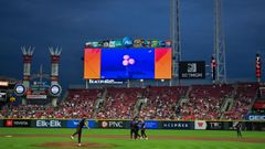 Amerizaje de la c�psula Orion durante el partido de Los Angeles Angels y Cincinnati Reds en Ohio