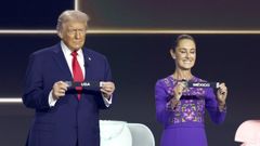 El presidente Trump con su hom�loga mexicana, Claudia Sheinbaum, durante un sorteo del Mundial en diciembre