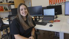 Marina Castro en las oficinas de MK20, la empresa de m�rketing en la que hace las pr�cticas.