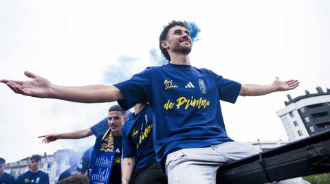 Lucas Ahijado, en la celebracin del ascenso a Primera