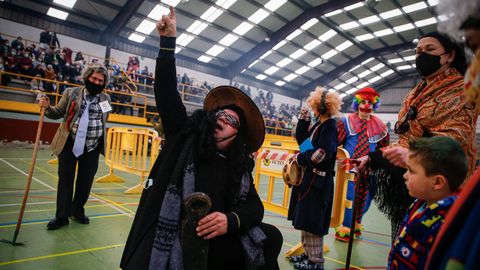 Concurso de disfraces en el carnaval de Outes.