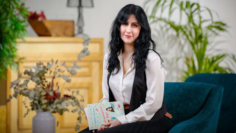 Nerea Erimia, autora de �Literariamente tuya�