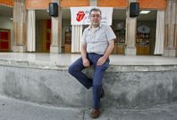 Manuel Carpintero asumiu a direcci�n do colexio Froebel o curso pasado e antes fora secretario. 