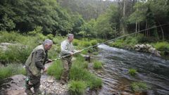 Pescadores de salm�n en el Eo