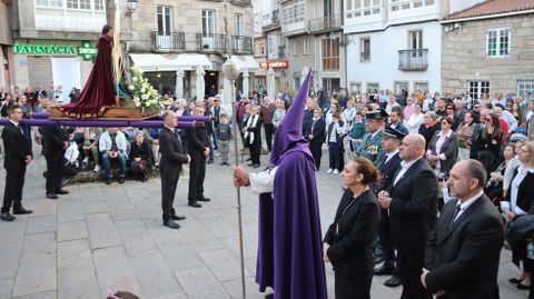 Desenclavo y procesi�n del Santo Entierro en Rianxo