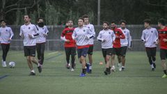 Primer entrenamiento del Boiro despu�s del brote de covid