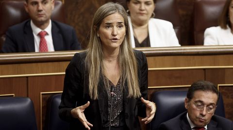 La ministra de Transici�n Ecol�gica, Sara Aagsen, anunci� la ampliaci�n de la planificaci�n el�ctrica este mi�rcoles en el Congreso