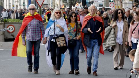 Ciudadanos rumbo a la concentracin de A Corua