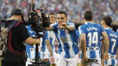 Joselu festeja su gol al Barcelona en el derbi