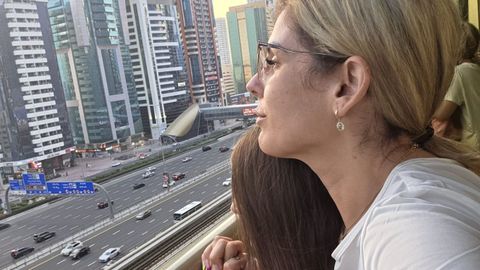 Mar�a Jos� Campoy, viguesa atrapada en Dubai con su hija
