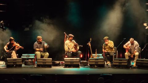 La violinista Mara Jorge fue una de las colaboraciones sorpresa con las que cont el grupo Bj