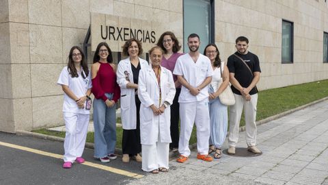 El hospital Virxe da Xunqueira de Cee recibi&oacute; este verano a varios enfermeros andaluces, algunos de ellos en la foto.
