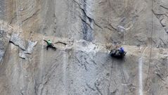 Los primeros en la historia en ascender el muro de El Capit�n usando solo sus manos y pies
