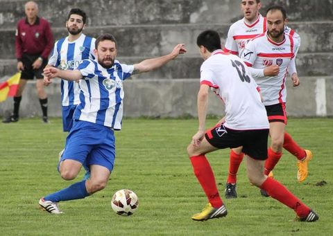 Los futbolistas del Taboada no han empezado bien la temporada en la Primera Auton�mica. 