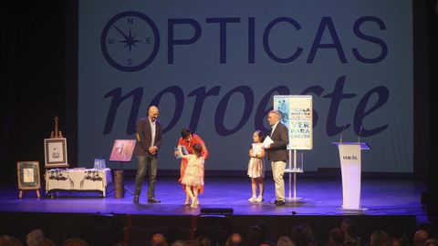 Sorteo de los regalos en la gala