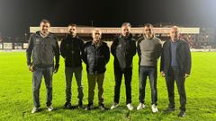 Carlos Coira, segundo por la derecha, durante la inspecci�n del estadio de A Lomba por t�cnicos de la Real Federaci�n Espa�ola de F�tbol para el partido de Copa del Rey frente al Granada.